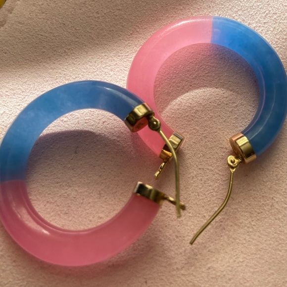 14k Genuine Jade Hoops - Mint Condition - Picture 9 of 16